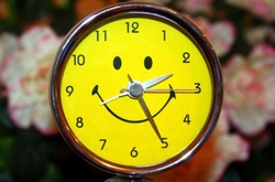 Зміна часу в Україні відбувається двічі на рік: в останню неділю березня та в останню неділю жовтня
