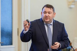 К олишній заступник глави Нацбанку   Владислав Рашкован 