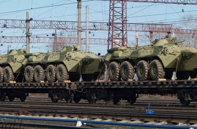 Росія знову відправила на Донбас ешелони зі зброєю та технікою