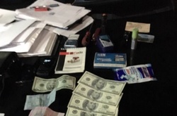 Поліцейського затримали за 500 дол. хабара у Києві