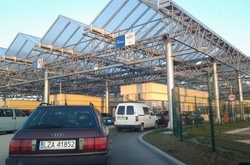 На кордоні з Польщею знову величезні черги: понад 1500 автівок