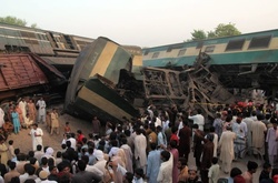 Аварія на залізниці в Пакистані 15 вересня 2016 року