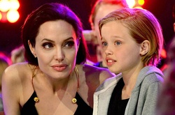 Дети Джоли и Питта не хотят жить с матерью