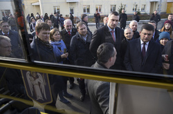 Кличко прокатав Гройсмана на тролейбусі