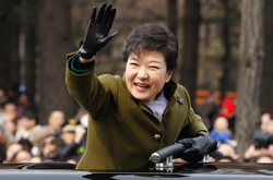 Рейтинг президента Південної Кореї впав до найнижчої позначки в історії країни