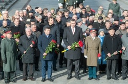 Кличко вшанував пам’ять загиблих із нагоди 72-ї річниці звільнення Києва від нацистів