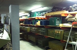 Снаряди і ракети з таємного сховища під Києвом збувалися через інтернет