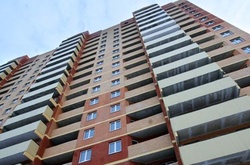 У столиці підліток випав з 15-го поверху