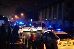 У Львові активісти «Правого сектора» напали на ліворадикалів: у сутичках брали участь близько 200 осіб