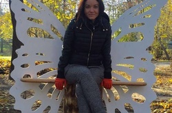 У Куренівському парку з'явилася незвичайна лава