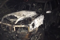 Авто згоріло вщент