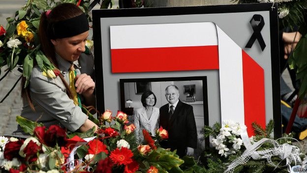 Стала відома дата ексгумації тіла президента Польщі Леха Качиньського