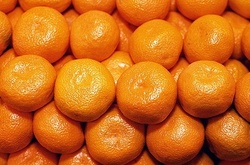 До окупованого Криму привезли мандарини з Туреччини