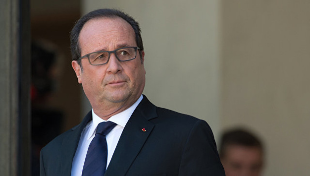 Президент Франції просить Трампа про переговори