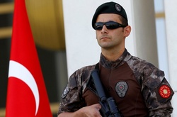 У Туреччині черговий вибух: поранено губернатора