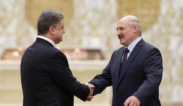 В адміністрації Лукашенка заявили, що Порошенко вибачився за інцидент з «Бєлавіа»