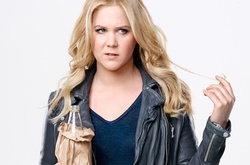 Эми Шумер отказалась от обещания уехать из США после победы Трампа на выборах