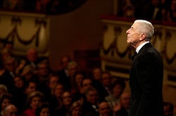 Ушел из жизни  певец и композитор Леонард Коэн