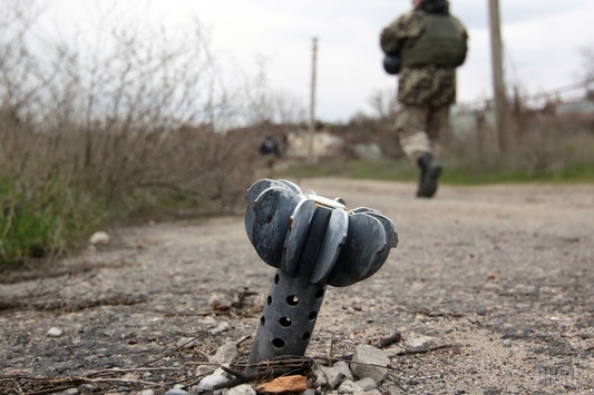 На Луганщині внаслідок артобстрілу зазнав поранень український боєць