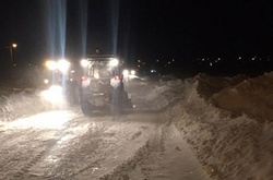 Комунальники планують увечері вивозити сніг з території столиці