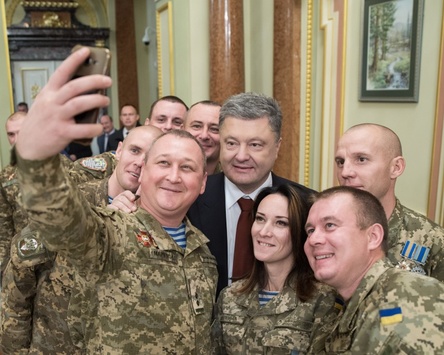 Порошенко підписав указ про нові правила військової служби