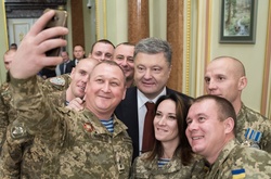 Порошенко підписав указ про нові правила військової служби