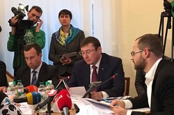 ГПУ нарахувала 40 телефонних дзвінків Новинського до Коряка під час утримання Драбинка у неволі