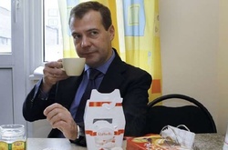 Медведєв запропонував перейменувати каву американо в «русіано»