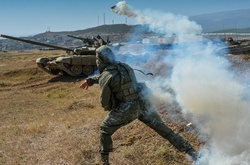 Російські військові