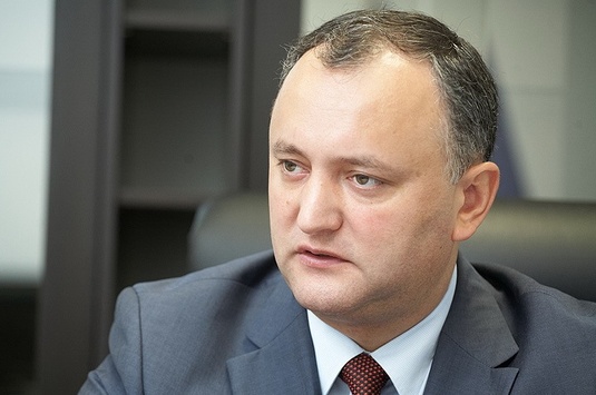 Медведчук привітав Додона з перемогою на виборах у Молдові