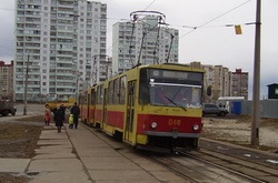 Два тижні на Троєщину не ходитимуть трамваї