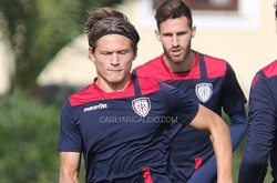 Клуб італійської Серії А «Кальярі» підписав контракт з 18-річним українцем  