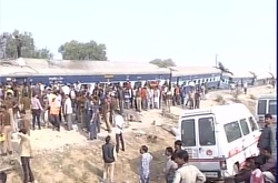 Масштабна аварія в Індії: поїзд зійшов із рейок, більше 90 жертв