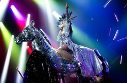 На концерт Оли Поляковой пришло больше 3 тыс поклонников