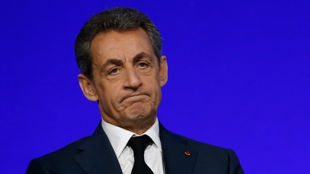 Саркозі йде з політики 
