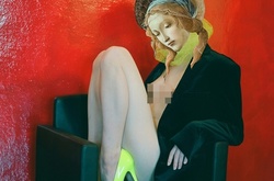 Ренессанс на голое тело: фотограф спрятала обнаженных моделей за масками Прекрасных Дам