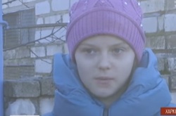 Вчителька харківської школи-інтернату намагалась продати свою вихованку за 13 тисяч доларів