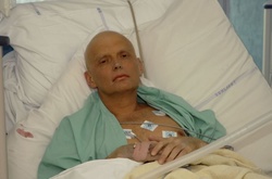  Олександр Литвиненко у госпіталі в Лондоні, листопад 2006 року 