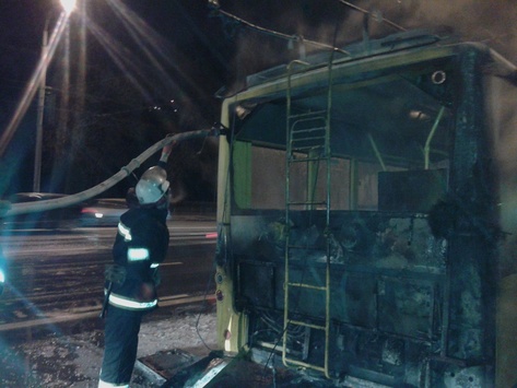 У Києві згорів тролейбус 