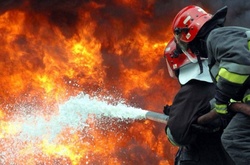 В центрі Києва горить тунель з високовольтними кабелями під ТЕЦ