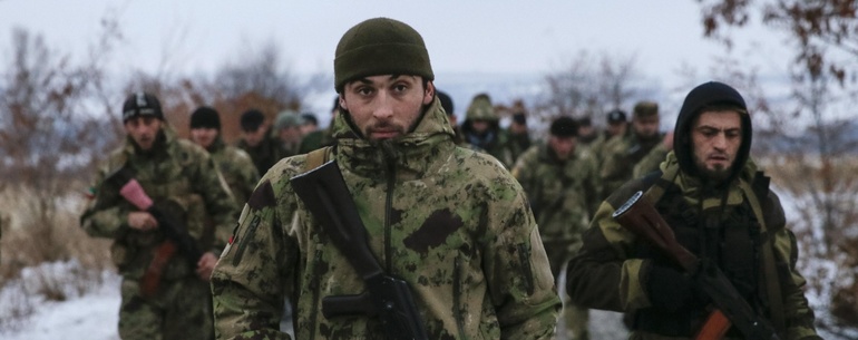 На окупований Донбас прибувають бойовики Кадирова, – волонтер
