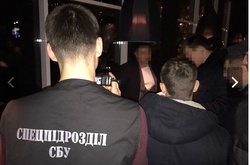 СБУ спіймала на хабарі військових чиновників 