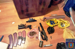 На Одещині затримано військового з арсеналом боєприпасів 