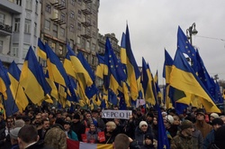 Саакашвілі зібрав у центрі Києва більше тисячі мітингувальників