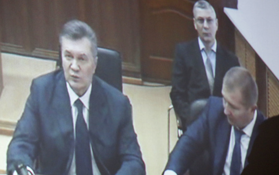 Луценко офіційно оголосив Януковичу підозру у державній зраді (оновлено)