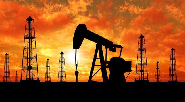 Ціна на нафту знизилась напередодні зустрічі ОПЕК