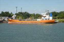 Вночі на Дніпрі зіткнулося два судна