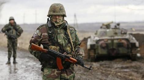 На Луганщині від обстрілів постраждало троє українських військових