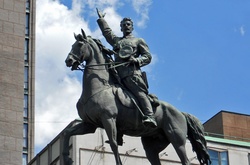 Пам'ятник Миколі Щорсу