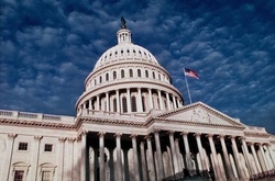 У США прийняли закон про створення структури проти «прихованого впливу» Кремля